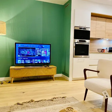 Maison Neuve 3 - Confort Pour Famille & Amis, Wifi, Parking