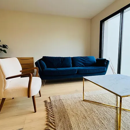 Maison Neuve 3 - Confort Pour Famille & Amis, Wifi, Parking Ferienhaus
