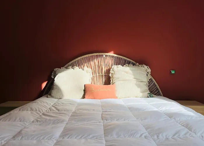 Maison Neuve 3 - Confort Pour Famille & Amis, Wifi, Parking Holiday home *