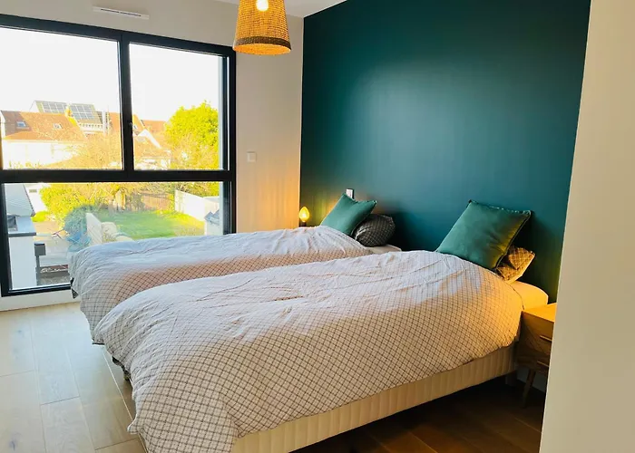 Holiday home Maison Neuve 3 - Confort Pour Famille & Amis, Wifi, Parking