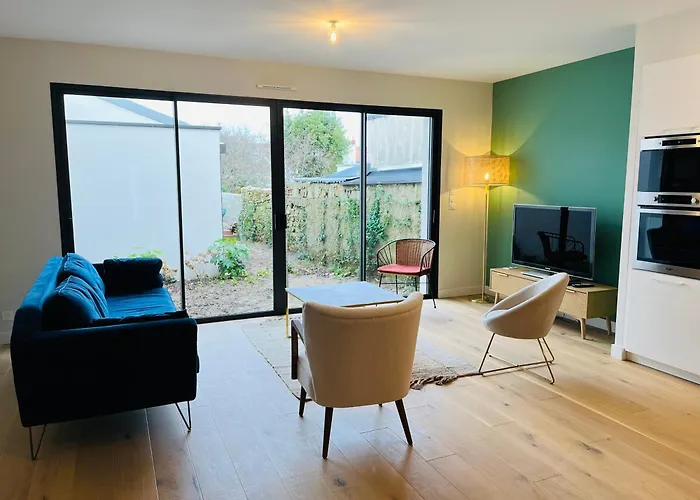 Maison Neuve 3 - Confort Pour Famille & Amis, Wifi, Parking